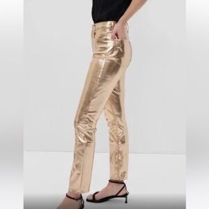 Gap High Rise Vintage Slim metallic Jean. Gold. Size 27/4 short
